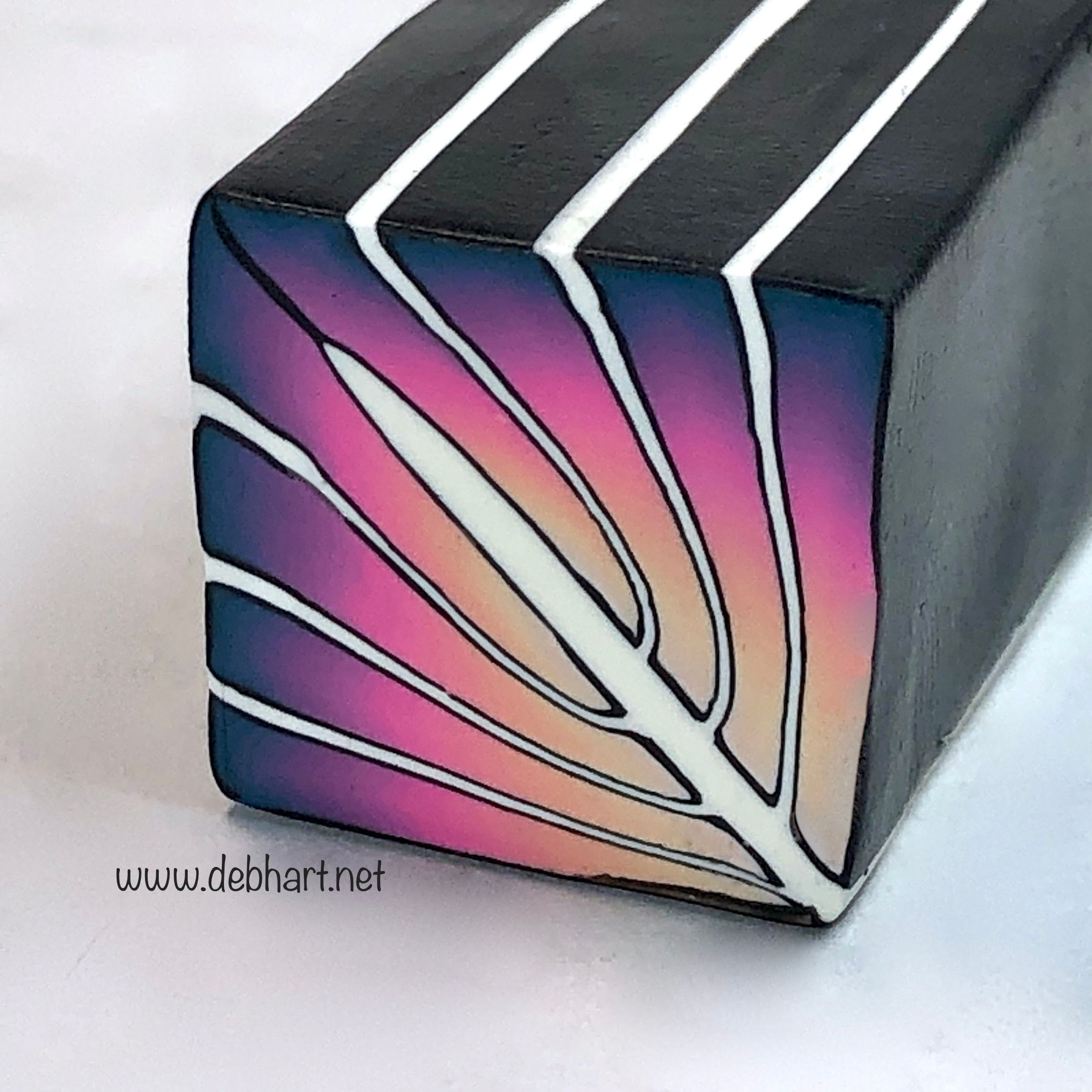 Art Deco Cane - Peach to Eggplant