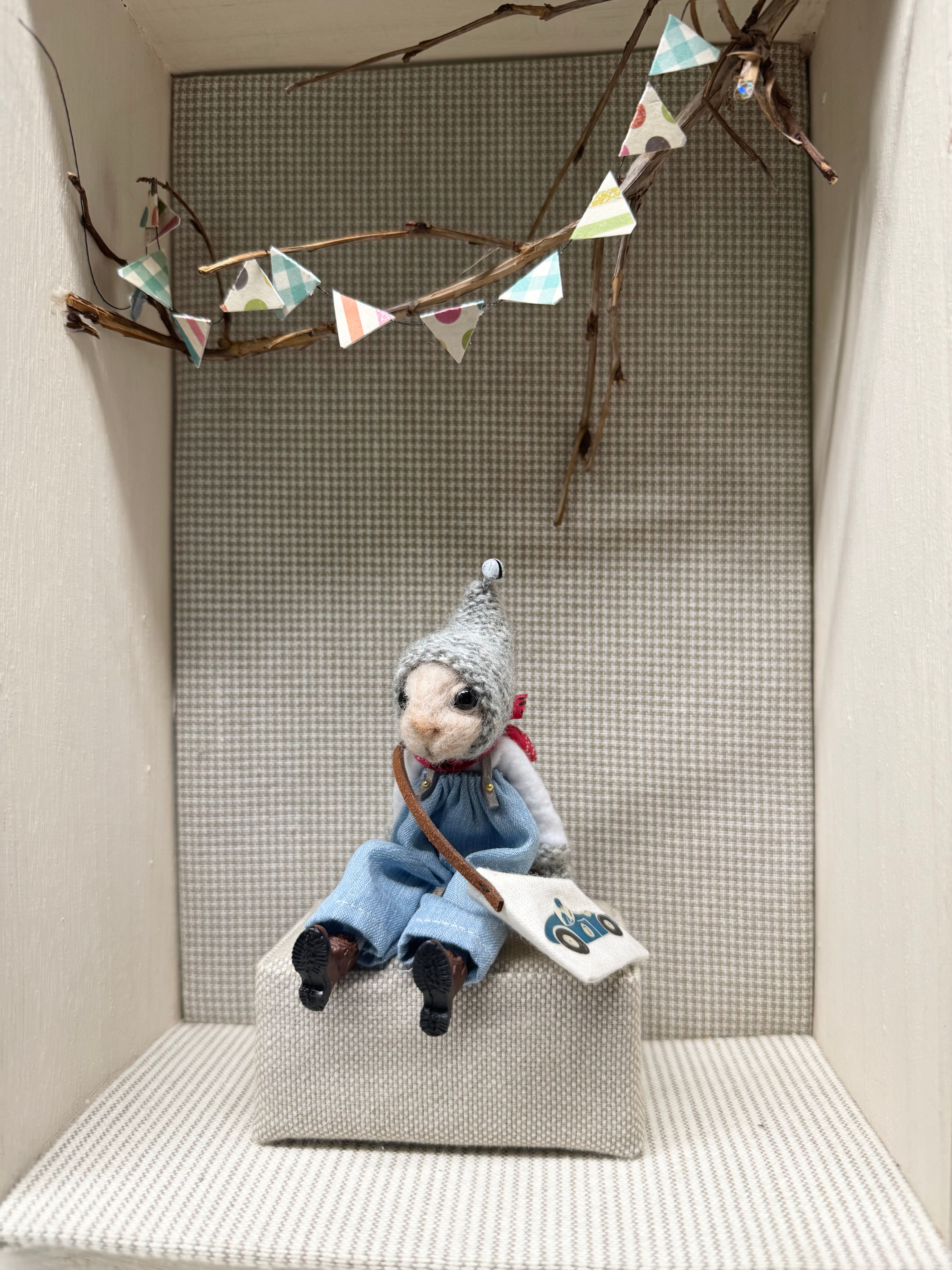 Needle felted boy mouse in dungarees. 