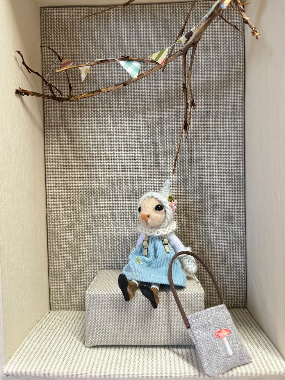 Thumbnail: Needle felted mouse with bag  