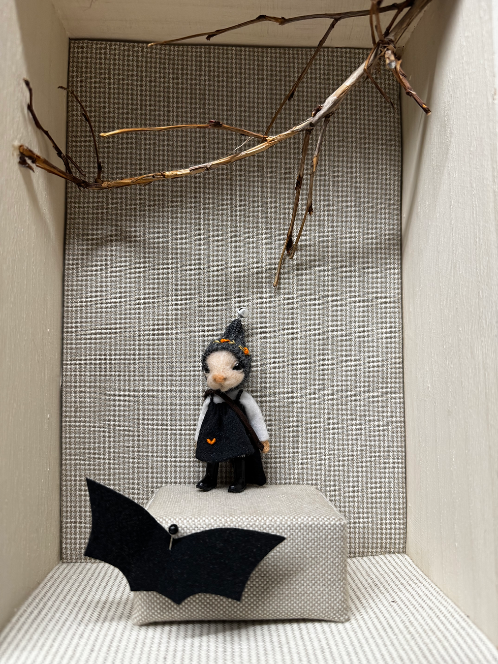 Thumbnail: Tiny needle felted bat mouse  