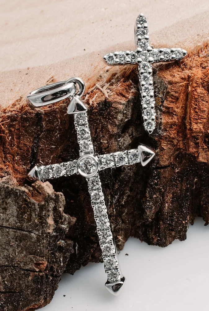 Estate Diamond Cross