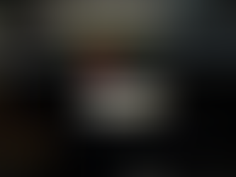 Screenshot shows "1000 Backend Error" in Escape From Tarkov. Black background, red arrow points to error message with "OK" button below.