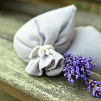 El yapımı lavanta kesesi; gardırobunuza, odanıza veya yastığınızın altına doğal huzur katın.