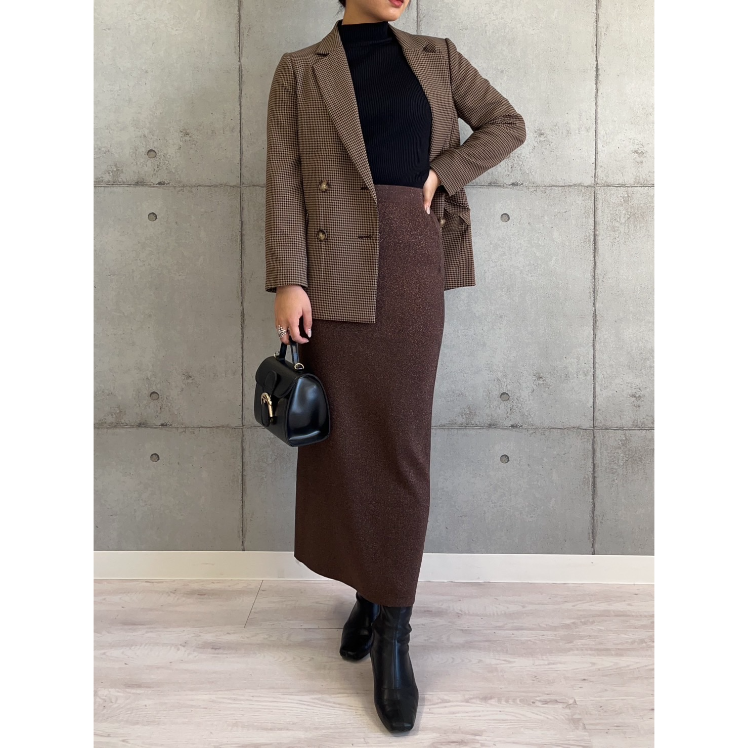 【LILLY LYNQUE 2025s/s】Lame knit tight skirt【9308050】