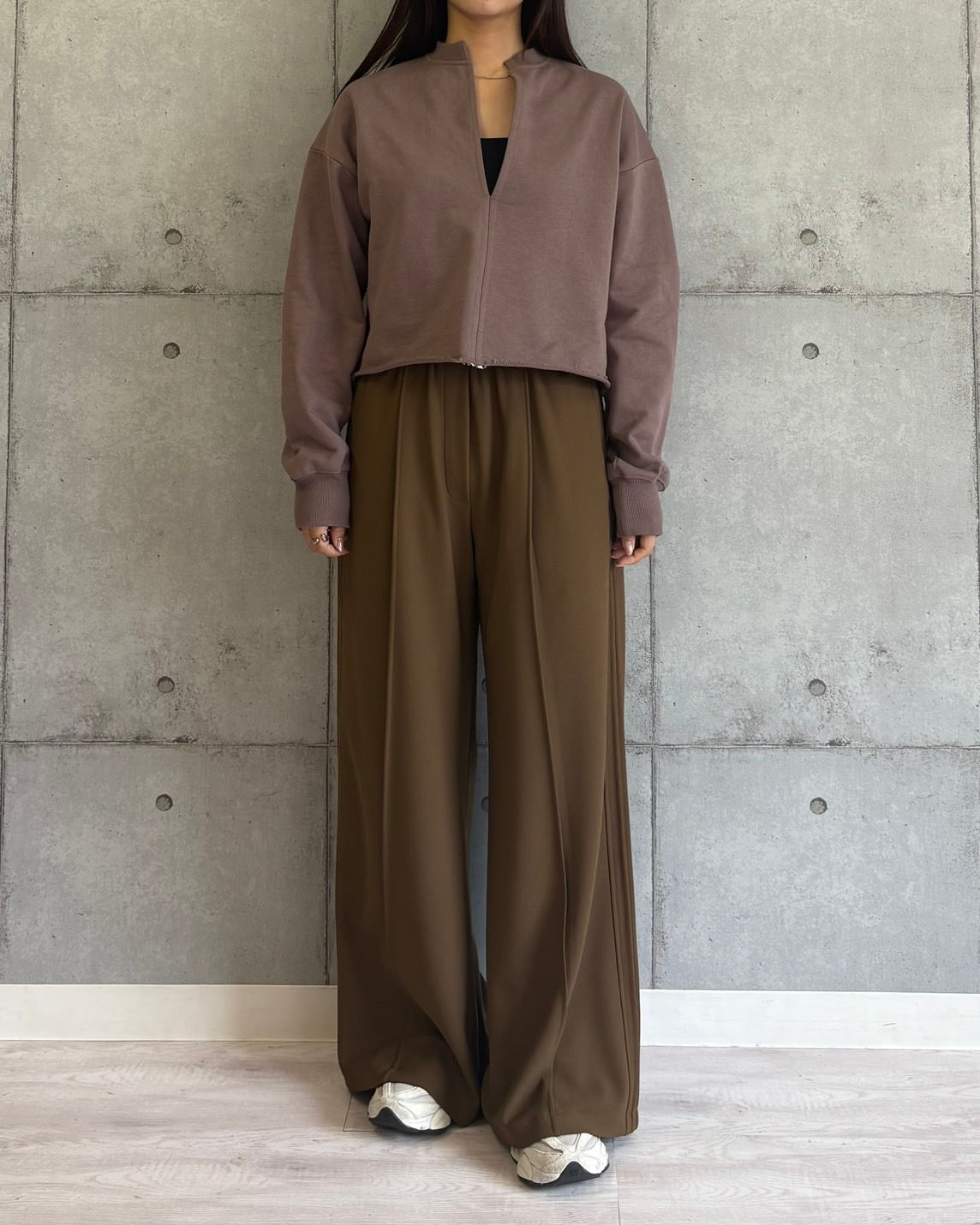 【SALT PLUS JAPAN 2025aw】ディープVネックショートスウェット【4505119】