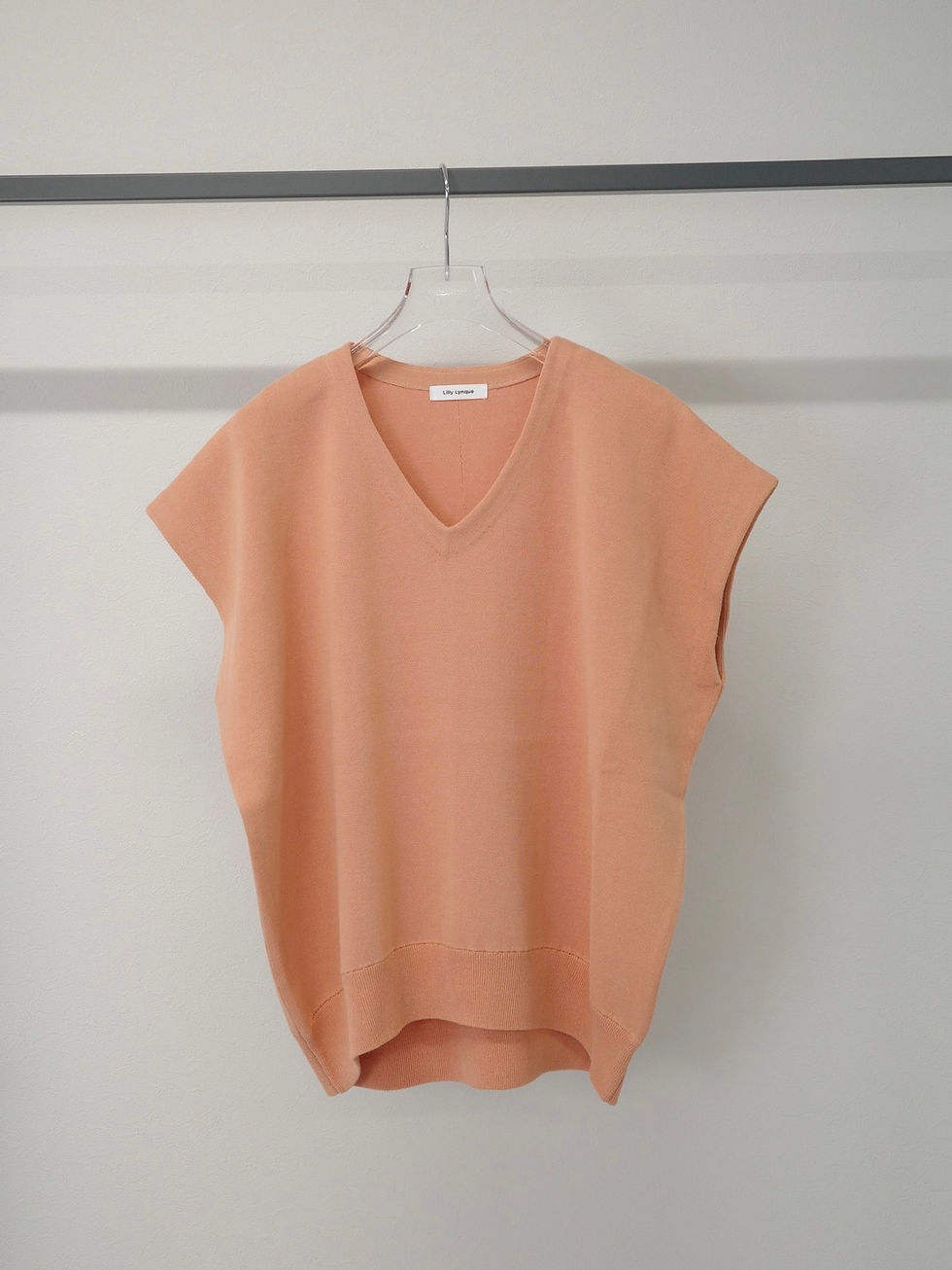 サムネイル： High twist V neck vest