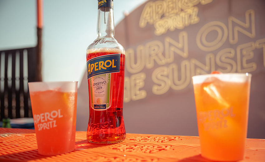 Do vinho aos sunsets: 5 ideias para aproveitar o melhor do verão 2025