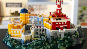 LEGO® destaca cultura e nostalgia com recriação do Palácio da Pena e novos sets de Shrek