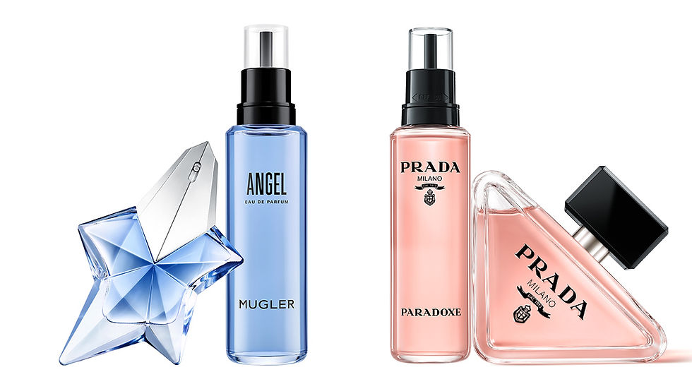 Frascos de perfumes. À esquerda, "Angel" azul em forma de estrela e cilindro. À direita, "Prada Paradoxe" rosa com frascos cilíndrico e triangular. Fundo branco.