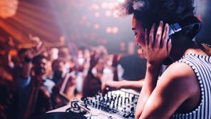 Um palco para DJs amadoras brilharem