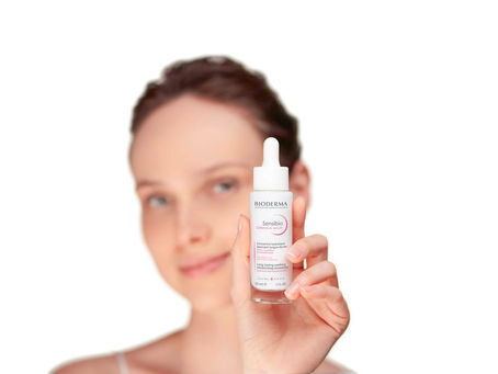 Há um novo sérum anti-aging com ácido hialurónico!
