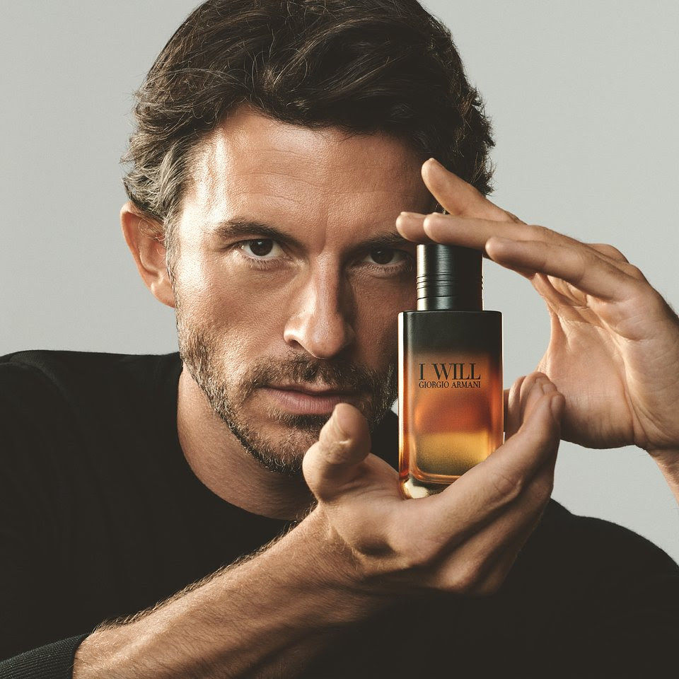 Jonathan Bailey, Giorgio Armani