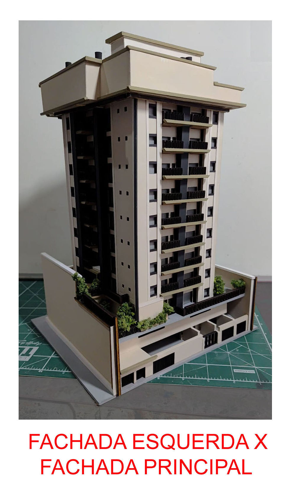 Miniatura: Maquete PRÉDIO RESIDENCIAL