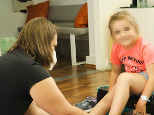 Roboter unterstützen Lara auf ihrem Weg zur Selbstständigkeit