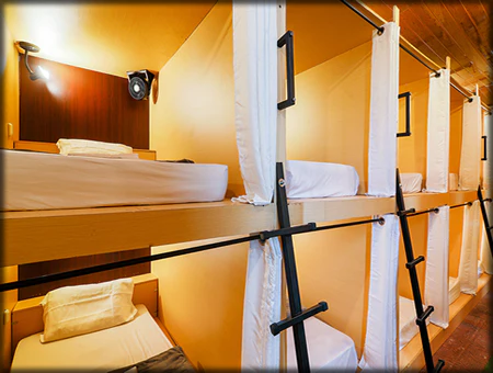 habitación de albergue