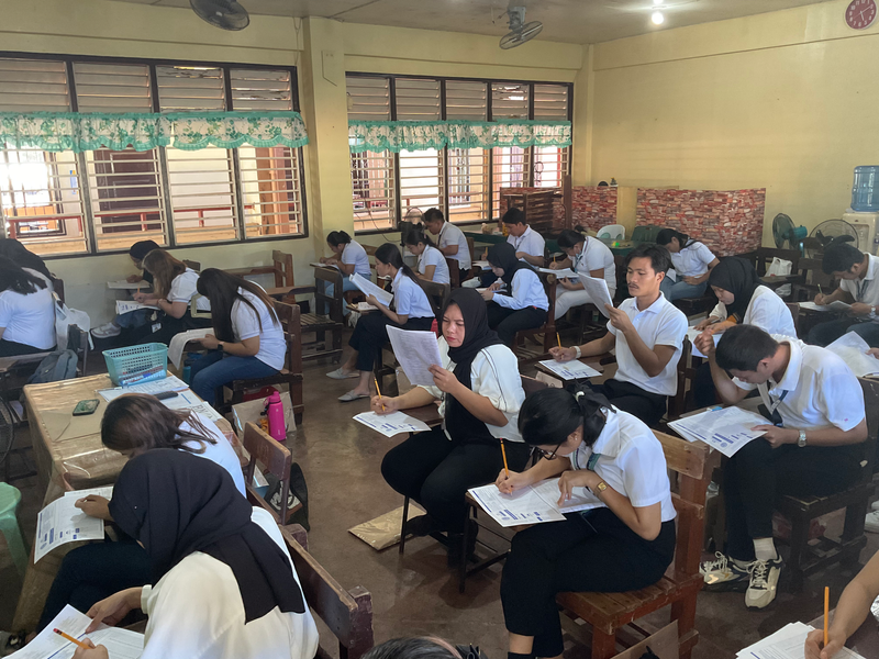 LEPT review students taking an exam.