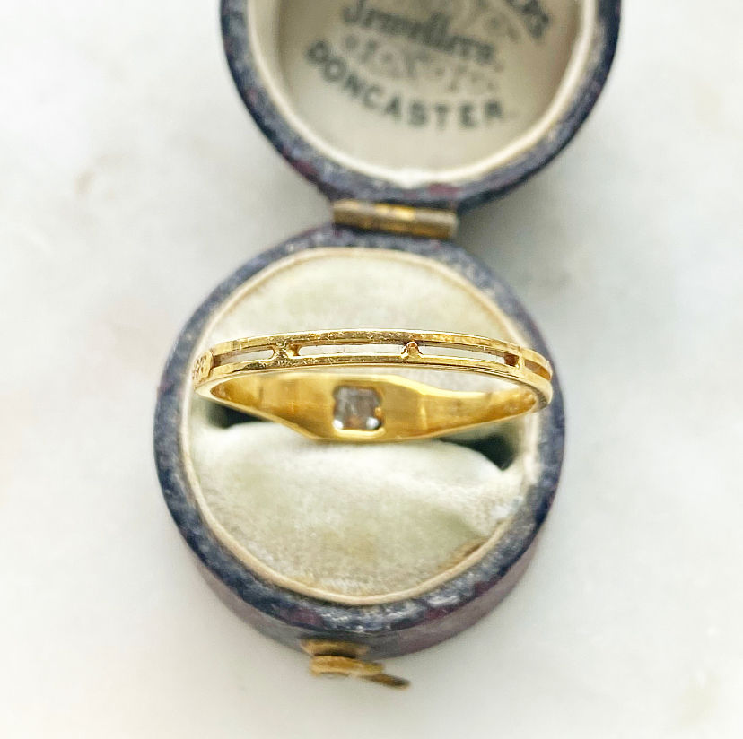 Thumbnail: Antique 18ct, 9ct gold and old cut diamond ring