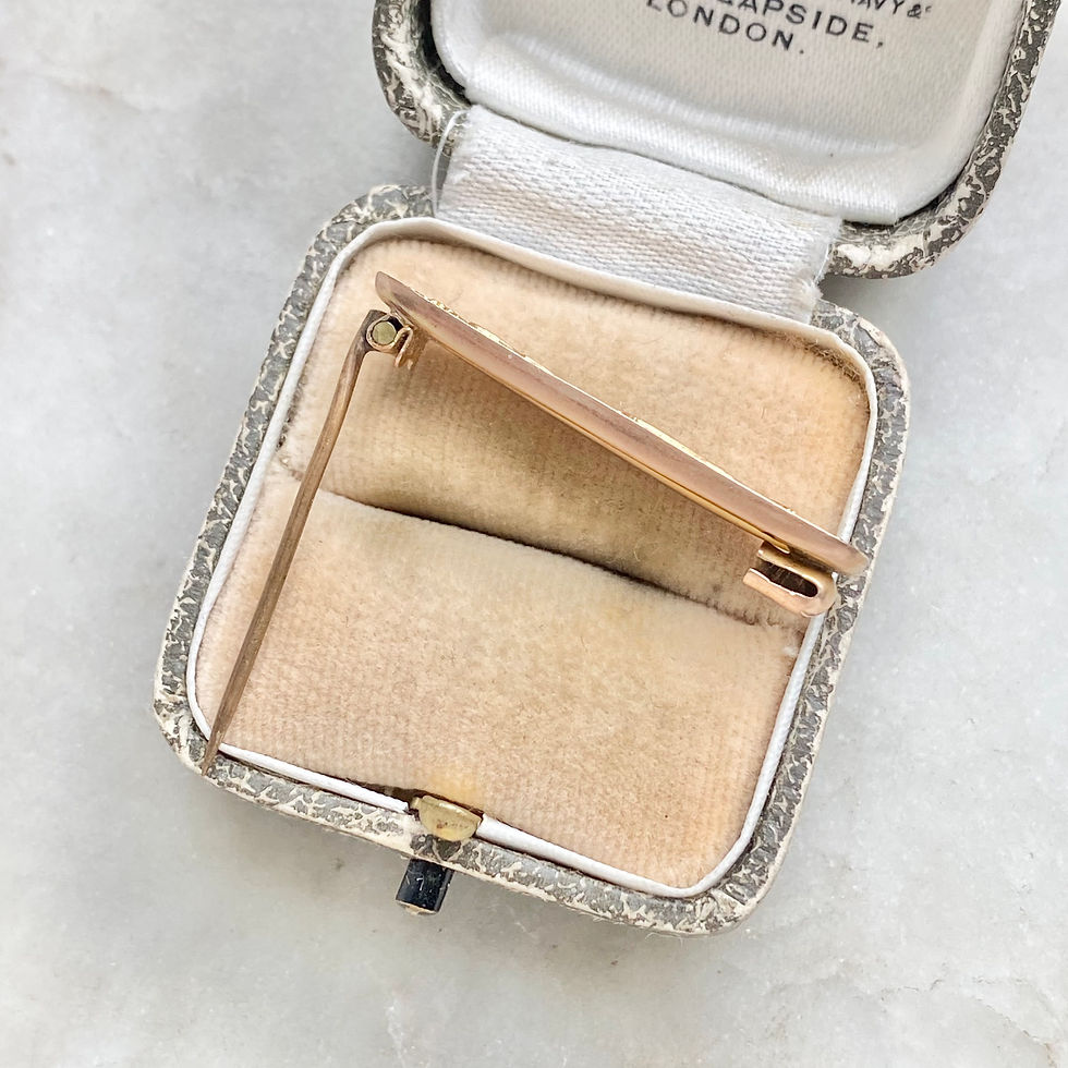 Thumbnail: Vintage 9ct gold 'Baby' brooch/pin