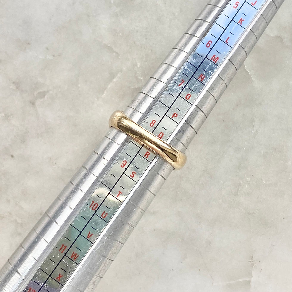 Thumbnail: Vintage 9ct gold heavy horse signet ring