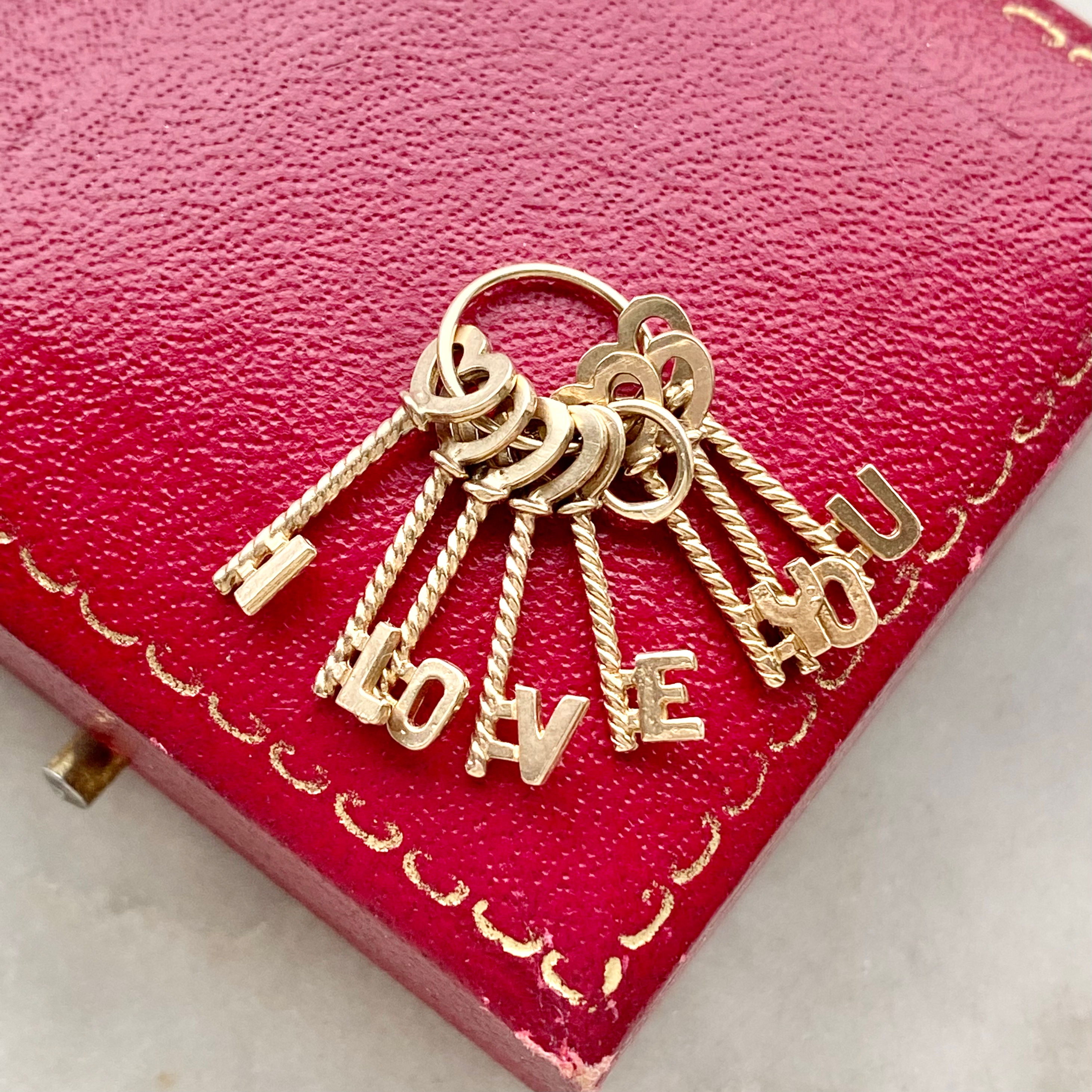 Vintage 1972 9ct gold 'I LOVE YOU' set of keys charm