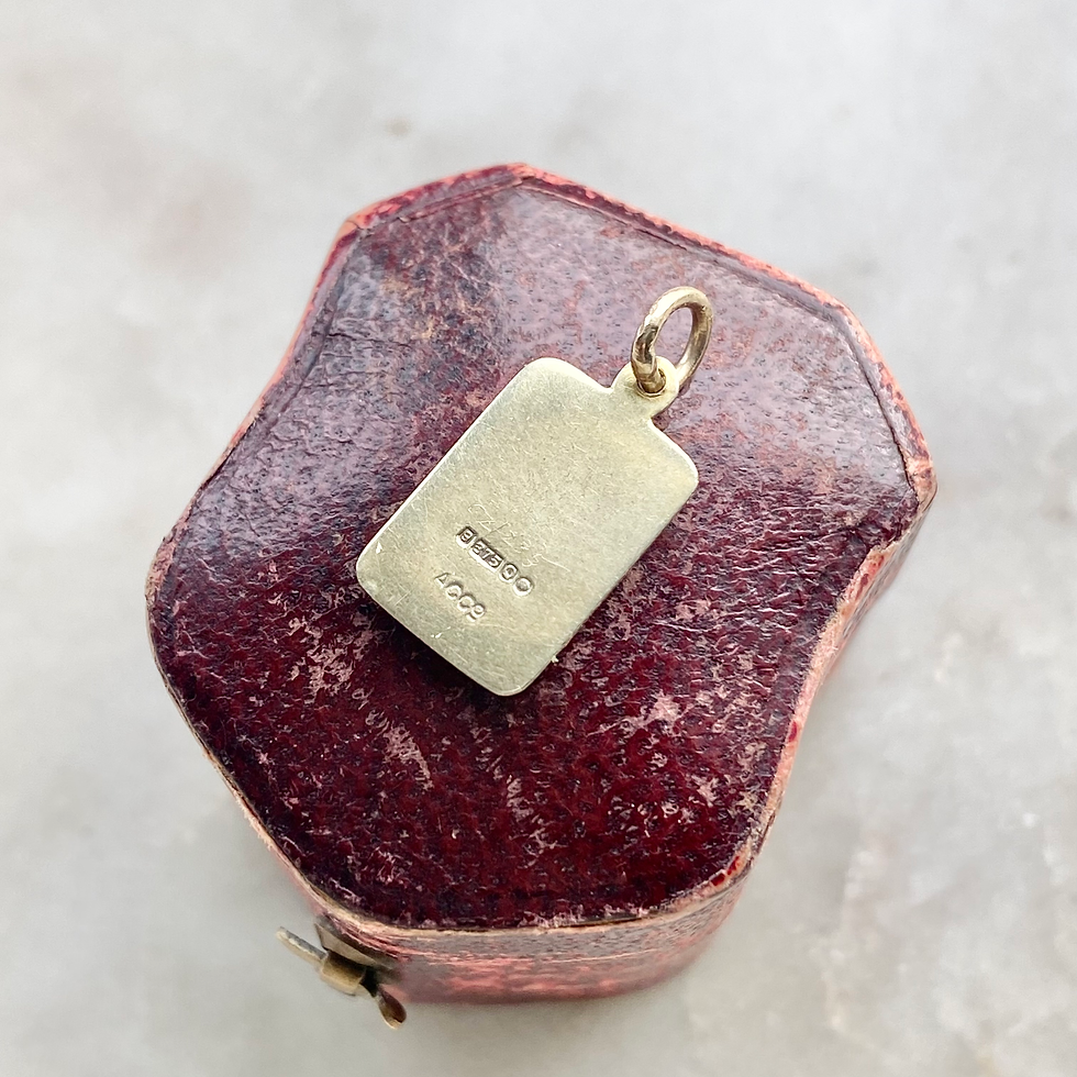 Thumbnail: Vintage 1951 rare 9ct gold and enamel King of Diamonds playing card charm