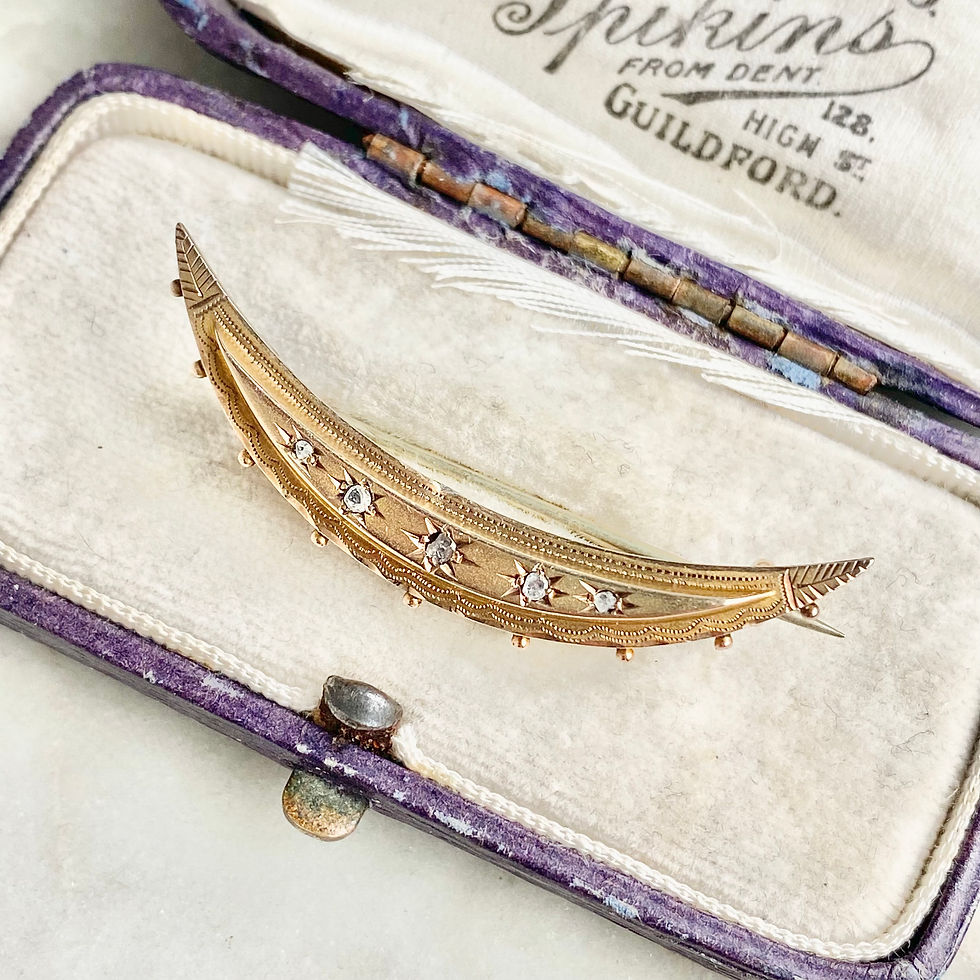 Thumbnail: Vintage 9ct gold and diamond crescent moon brooch/pin