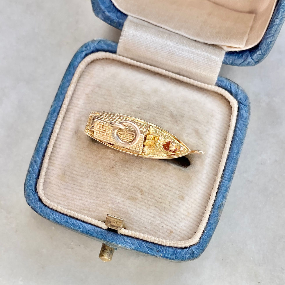 Thumbnail: Vintage 1963 9ct gold and enamel opening Noah's Ark charm with animals inside