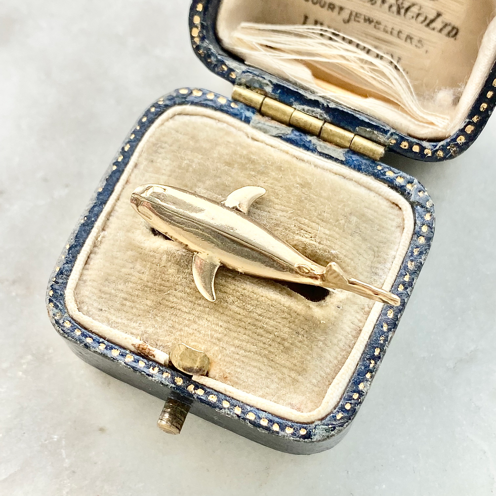 Thumbnail: Vintage 1975 9ct gold shark charm