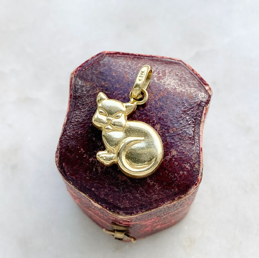 Vintage 18ct gold Italian cat charm