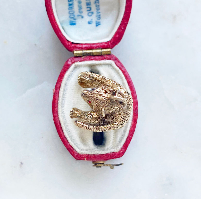Thumbnail: Vintage 1972 solid 9ct gold large bear/sloth hug charm