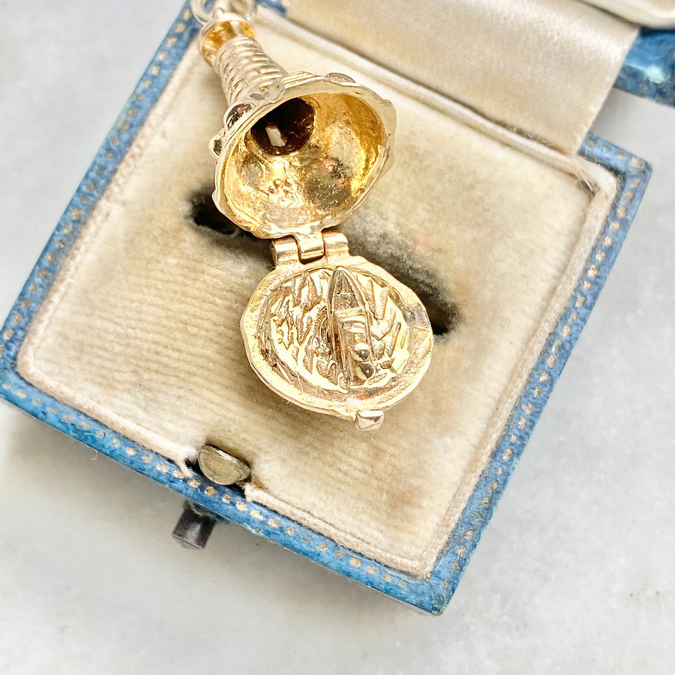 Thumbnail: Vintage 1963 9ct gold opening lighthouse charm with ship/boat inside