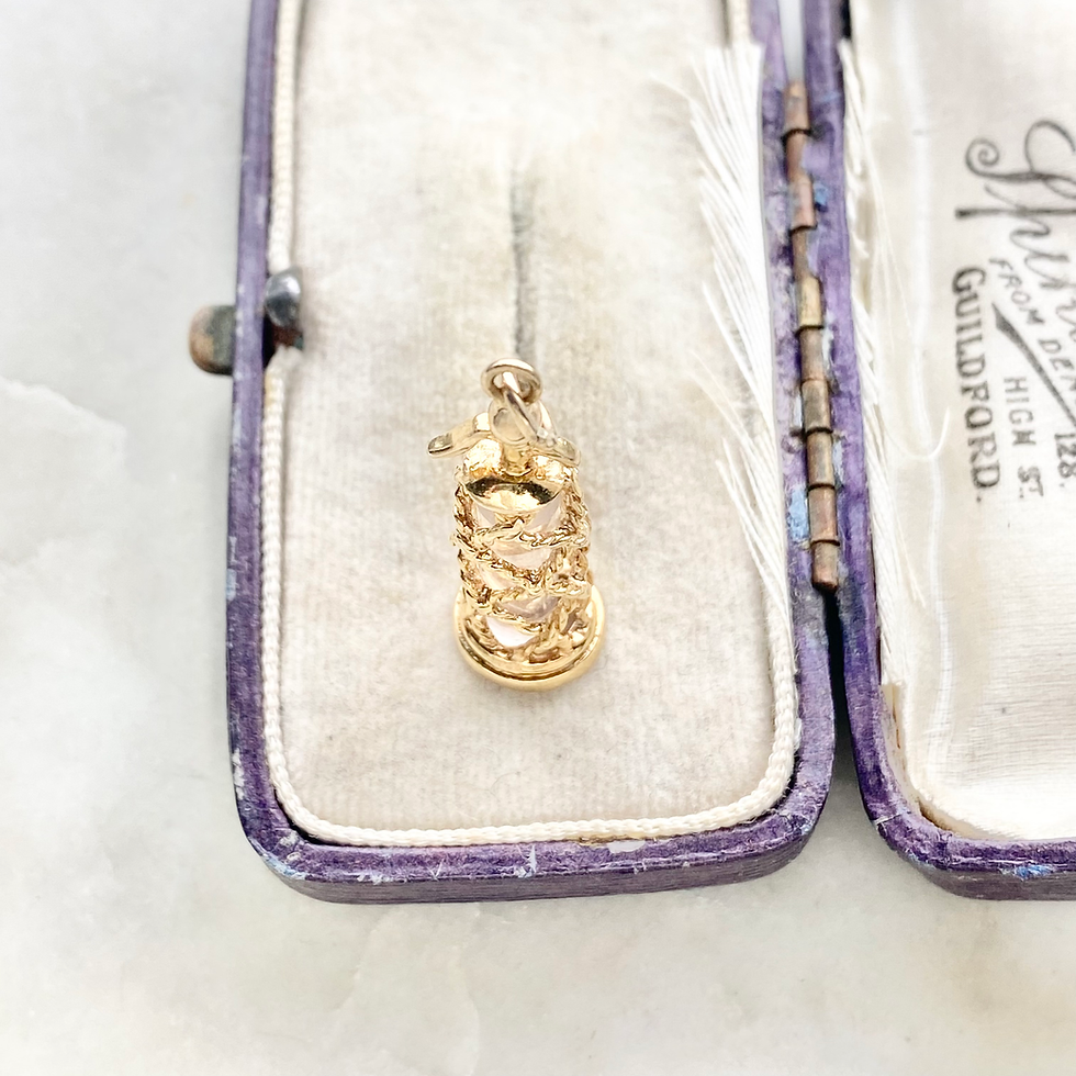 Thumbnail: Vintage 1960s 9ct gold soda syphon bottle charm