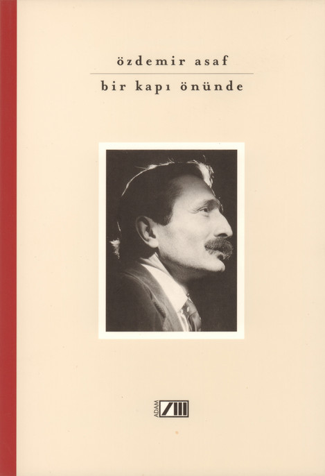 BİR KAPI ÖNÜNDE.jpg