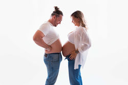 Schwangerschaftsfotografie mit Partner Frankfurt