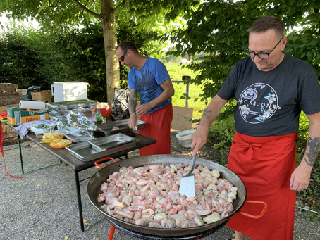 Paella Essen und Latin Night waren ein voller Erfolg