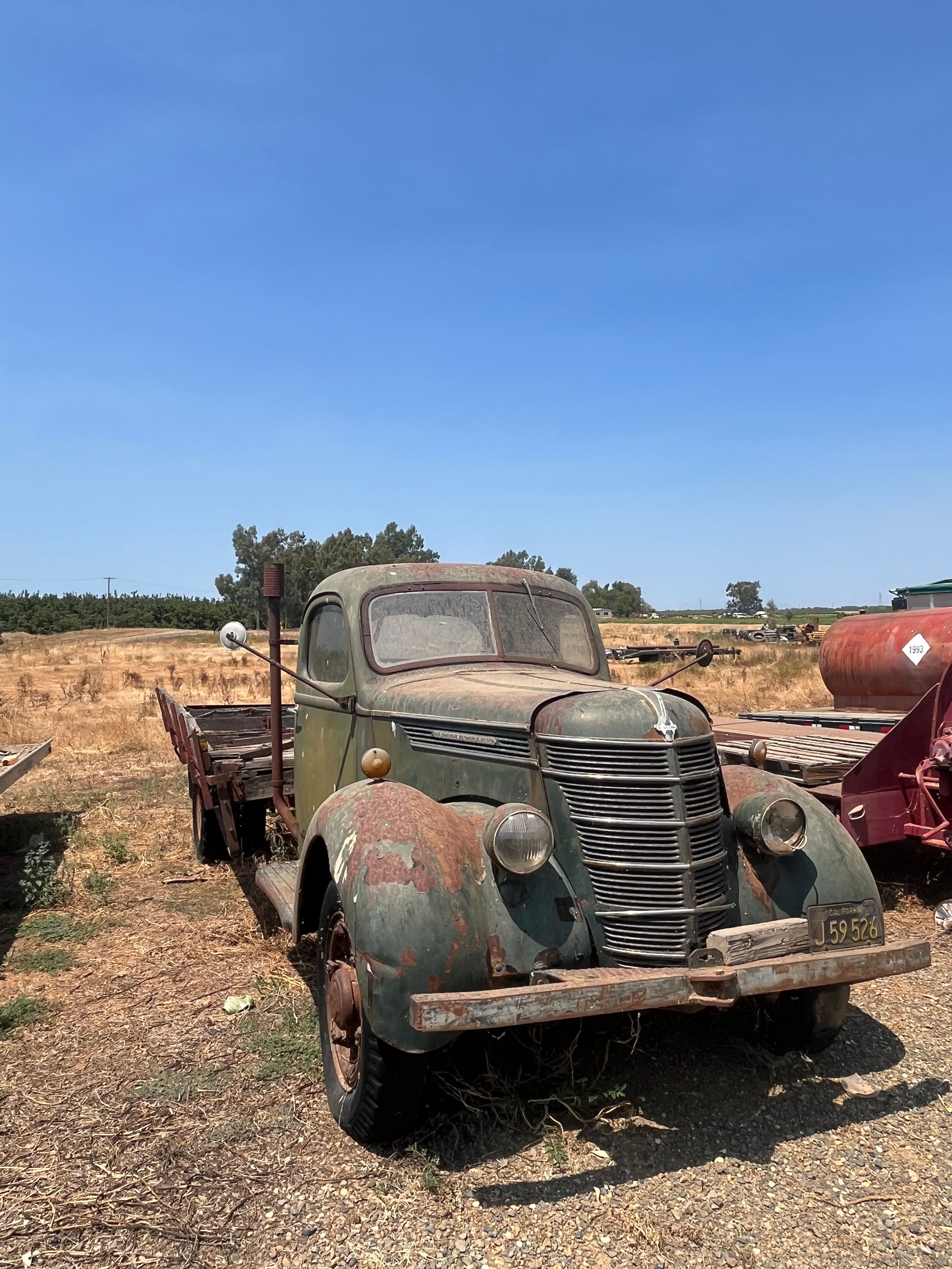 Antique flat bed truck