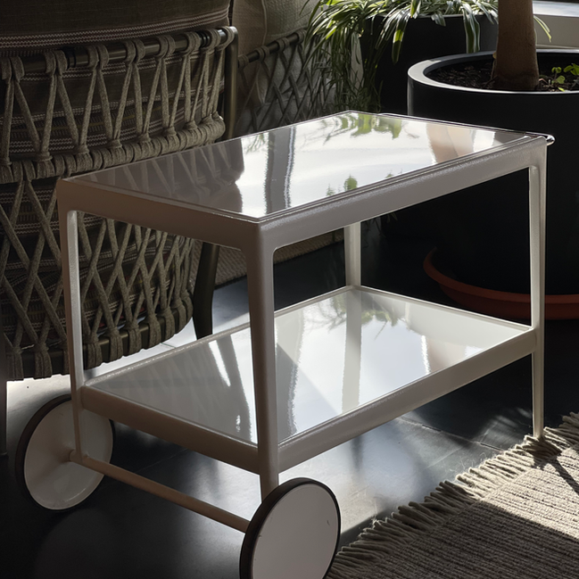 Винтажный мини-бар Richard Schultz 1966 Serving Cart от B&B Italia купить в наличии в Москве в Altagamma