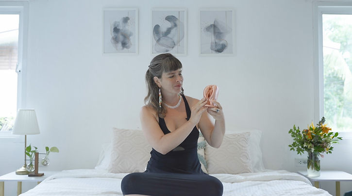 avigayil ruth lev- gushing goddess