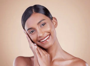 indian-woman-studio-beauty-smile-260nw-2