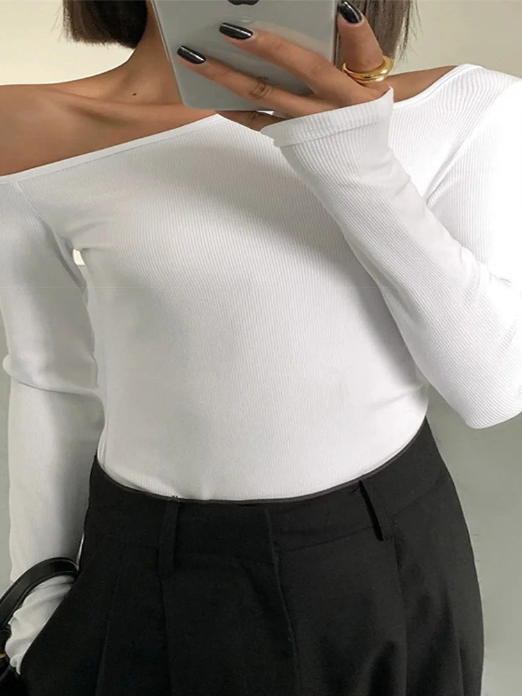 Thumbnail: Fashion Skew Collar Off-Shoulder Long-Sleeved T-Shirts Women Spring 2025 New