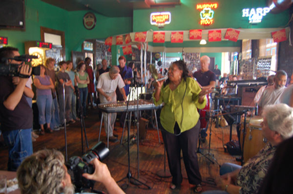 Kent Means-vibes  Jay EuDaly-guitar  Lori Tucker-vocals  Allen Boise-percussion