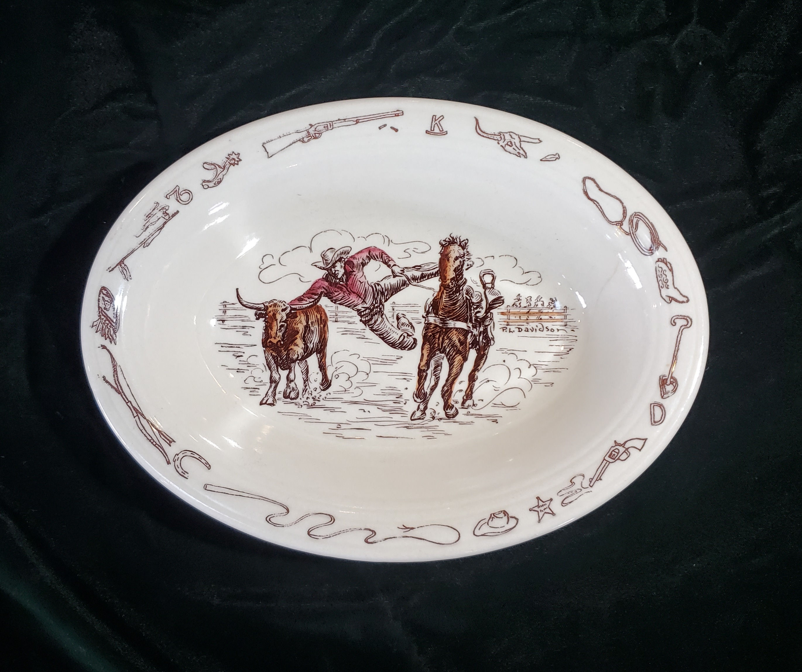 VINTAGE WINCHESTER 73 VERNON KILNS OVAL BOWL