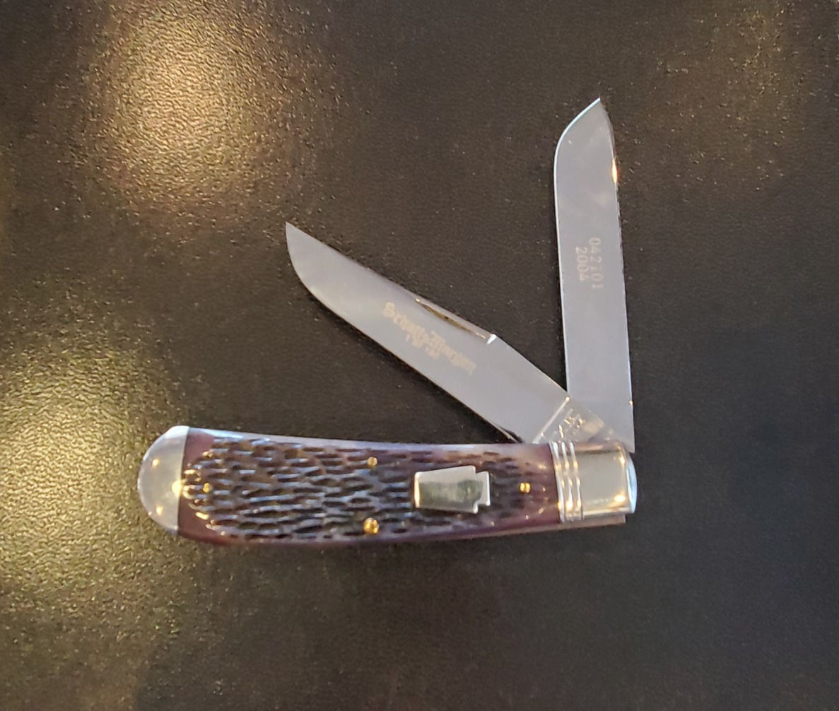 MINT SCHATT & MORGAN BROWN BONE  2 BLADE TRAPPER
