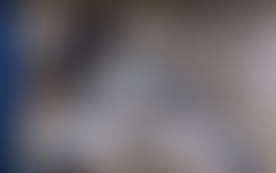 PERFECT HOMAGE TO DAVID BOWIE IN NYC