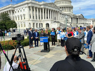In The News | Weatherford pharmacist joins lawmakers, peers from six states supporting bill at U.S. Capitol