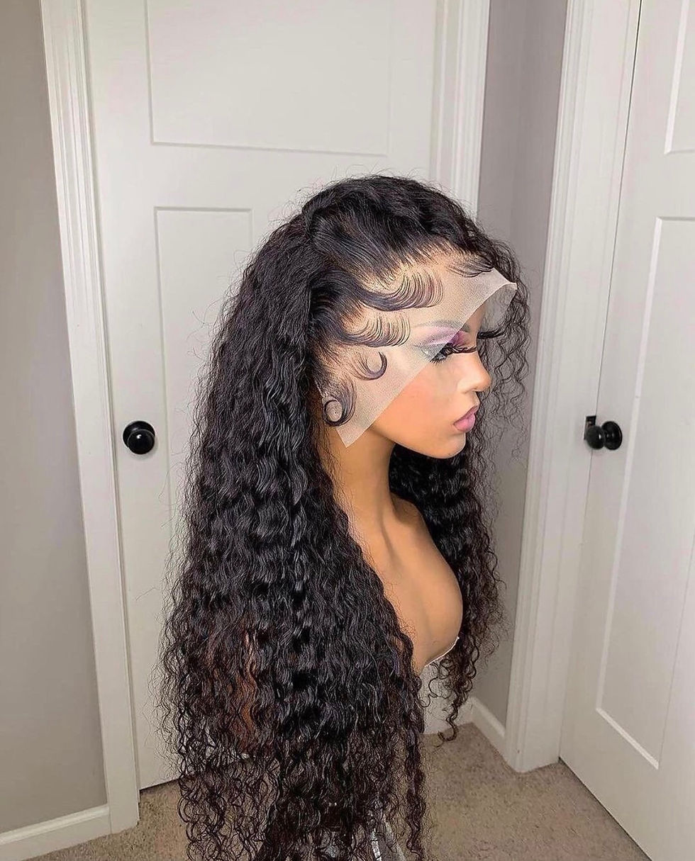 Thumbnail: Pe-plucked full lace frontal curly wig with baby hairs 