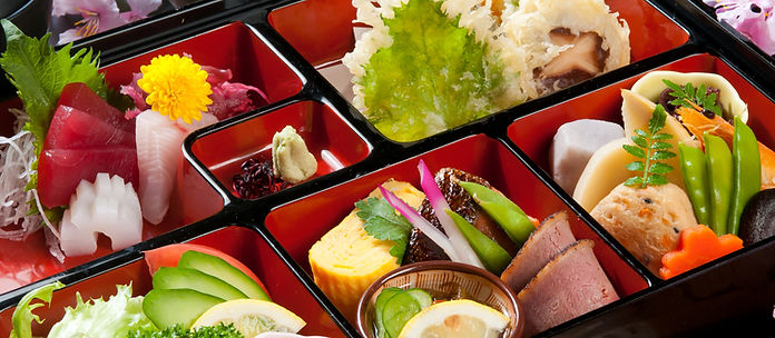 お昼の幕の内膳~春.jpg