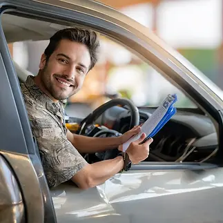 tourist-submit-insurance-document-after-an-accident-turtle-car-rental-phuket-car-hire-agen