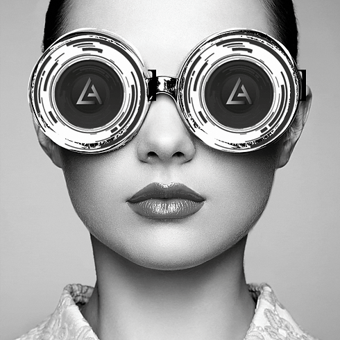 LORIANT - CONTACT US.gif