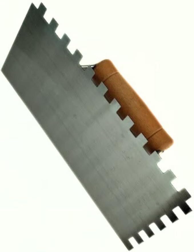 Desempenadeira de Aço Cabo Madeira Fechado 12x25cm Dentada Em Lauro de Freitas Ba Rua Alto da Vila Praiana 152 e em Vida N